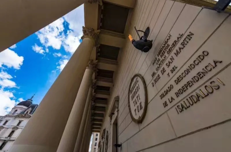 布宜诺斯艾利斯独立防守反击战术成亮点，挑战欧洲豪强的简单介绍