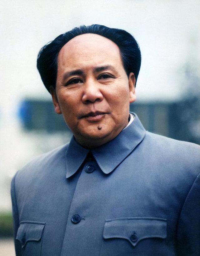 天博体育登录-赤焰军团迎战金鹰特攻，率先晋级，现场掌声雷动