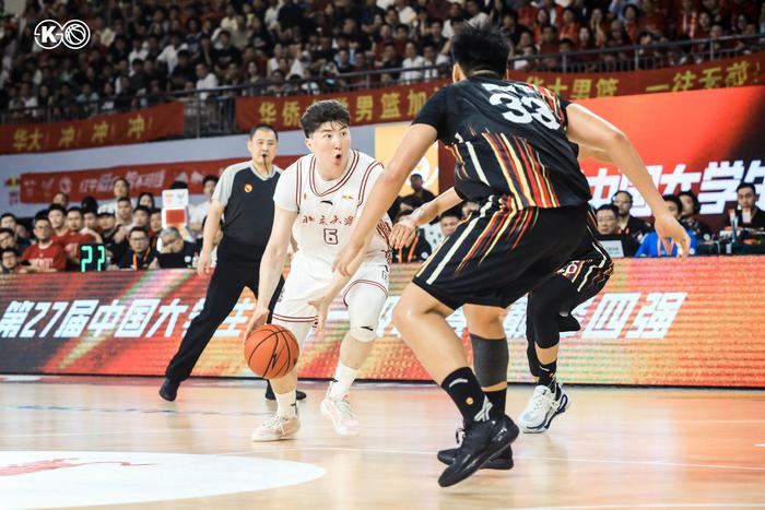 包含北大胜华侨第五次夺CUBAL冠军管子煜总决赛MVP的词条